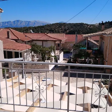 Casă la țară Mangata With Private Pool Spartokhórion