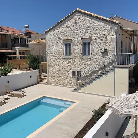 Casă la țară Mangata With Private Pool *